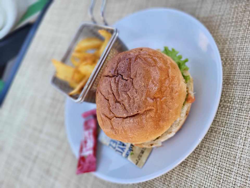 Gastro Can Garden Resort