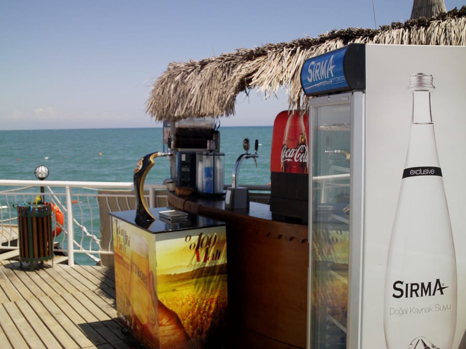 Auf dem steg Saturn Palace Resort Hotel