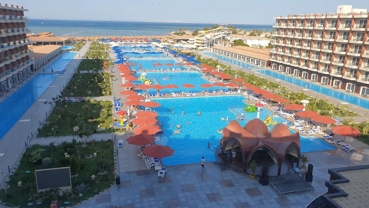 Sonstiges Rewaya Majestic Resort