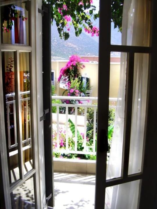 Blick aus einem Appartement Ormos Atalia Village