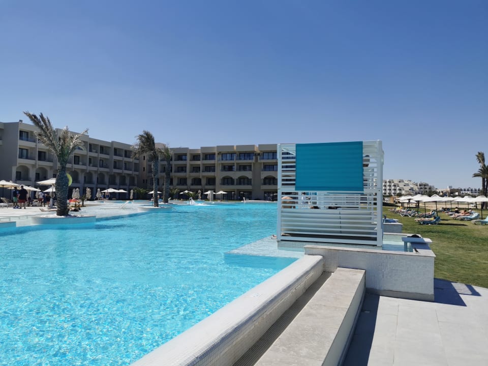 Pool Iberostar Selection Kuriat Palace