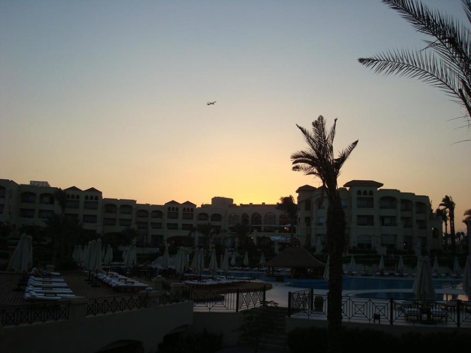 Abendstimmung am mittleren Pool Cleopatra Luxury Resort - Sharm El Sheikh