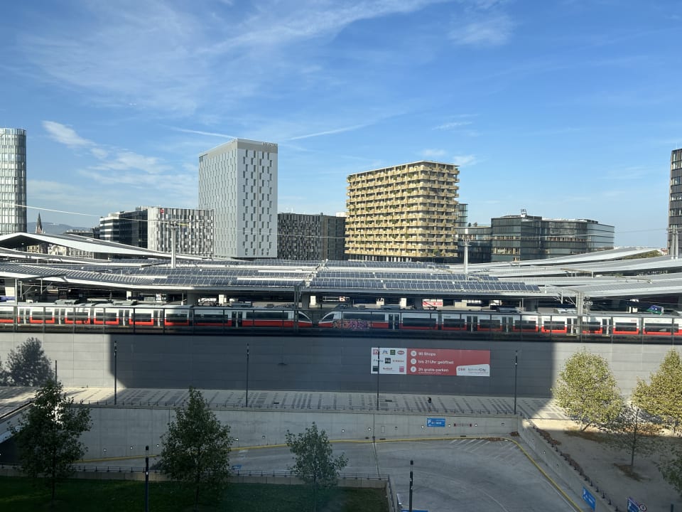 Ausblick Leonardo Hotel Vienna Hauptbahnhof
