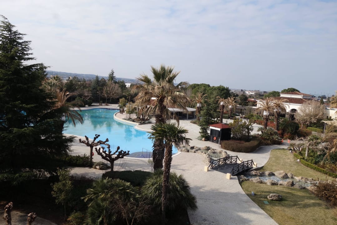 Ausblick aus dem Zimmer auf den Pool Hotel Hyatt Regency Thessaloniki
