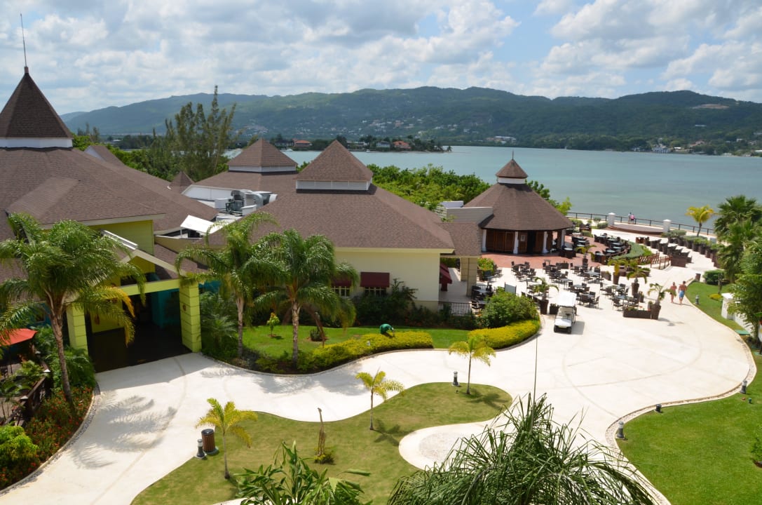 Blick auf die Anlage Secrets Wild Orchid Montego Bay - Adults only