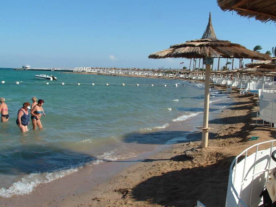 Sandiger Strandabschnitt Pickalbatros Alf Leila Wa Leila Resort - Neverland Hurghada