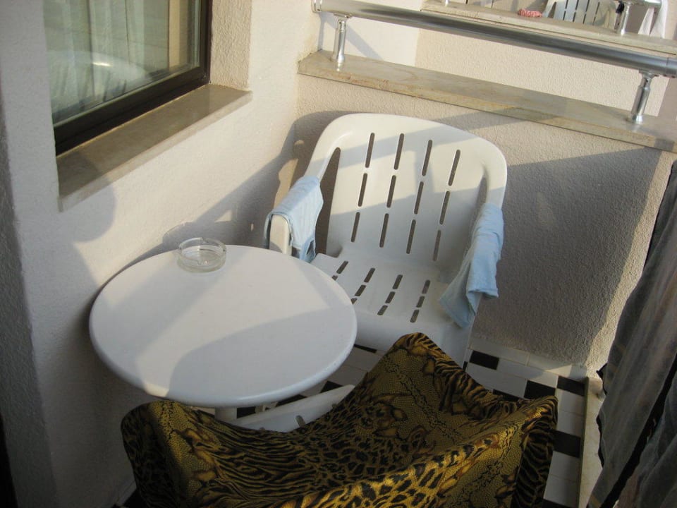 Балкончик в номере Hotel Akropol