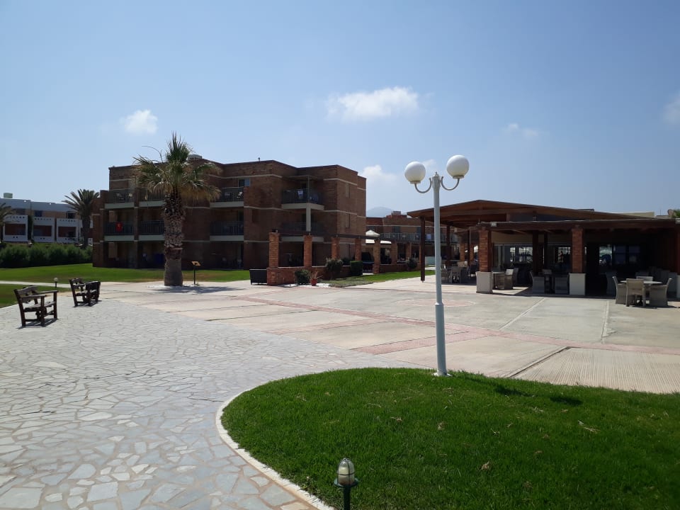 Außenansicht Bella Beach Hotel