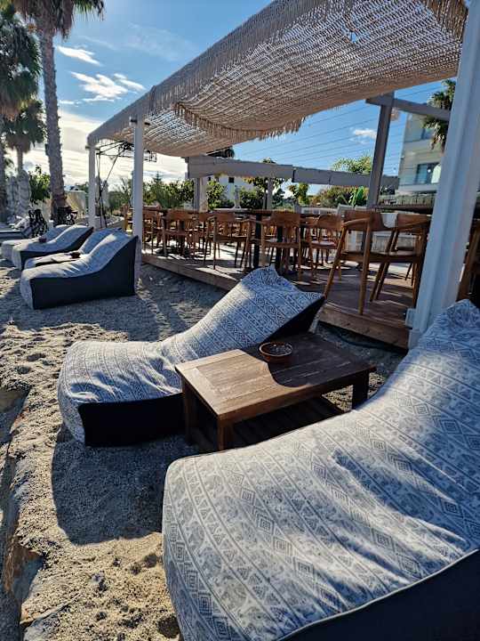 Strand Cocooning Suites by Blue Carpet