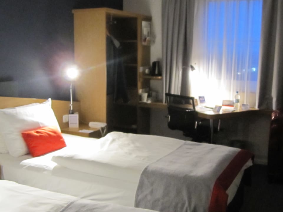 Zimmer Holiday Inn Express Frankfurt - Airport