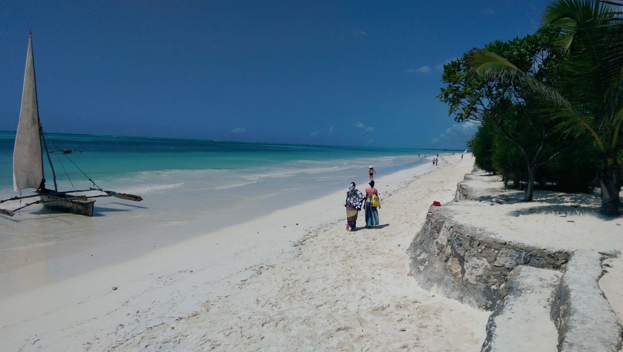 Strand Neptune Pwani Beach Resort & Spa