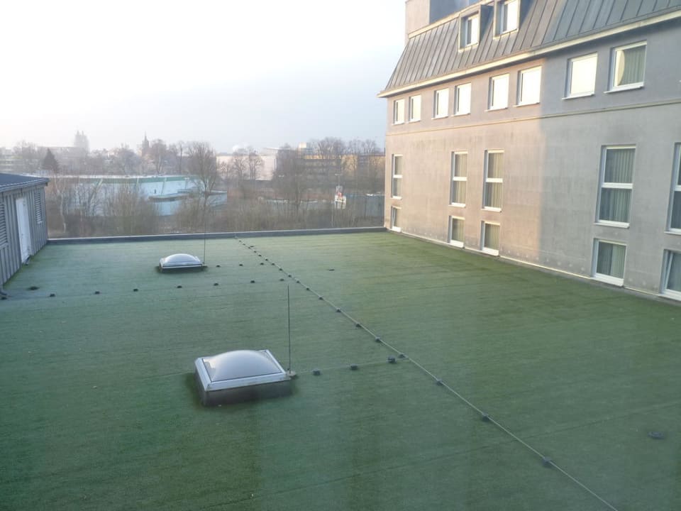 Widok z pokoju na teren hotelu Hotel Arvena Kongress