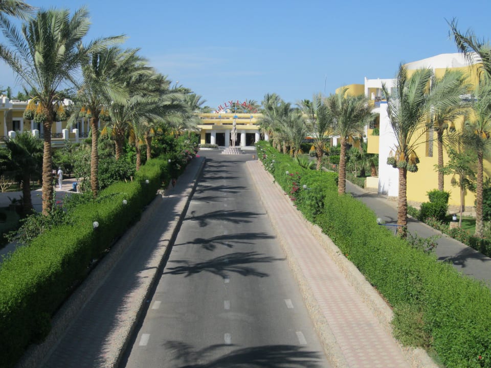 Hoteleinfahrt Mirage Bay Resort & Aqua Park