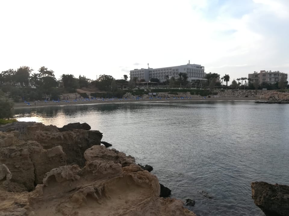 Strand Crystal Springs Beach Hotel