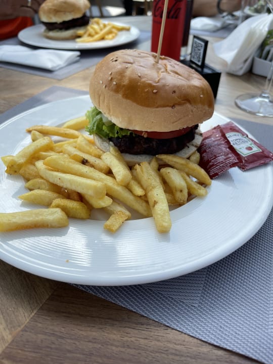 Gastro Hotel Miramare Beach