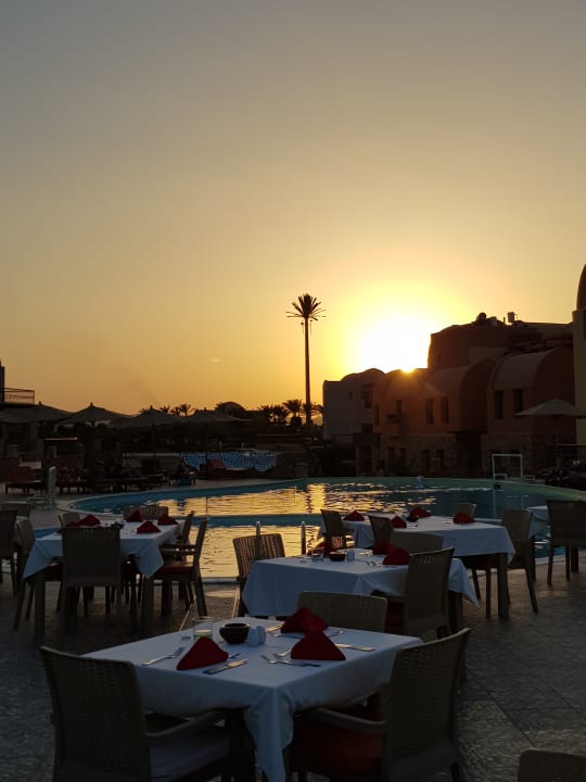 Pool Rohanou Beach Resort