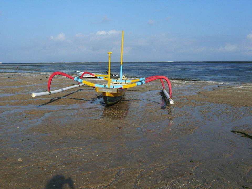 Ebbe ist's Prama Sanur Beach Bali