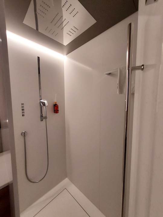 Zimmer b'mine Hotel Frankfurt Airport