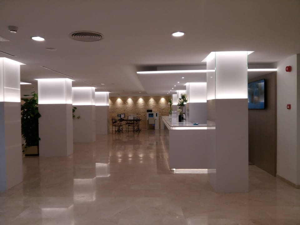 Die Hotellobby  CM Playa del Moro