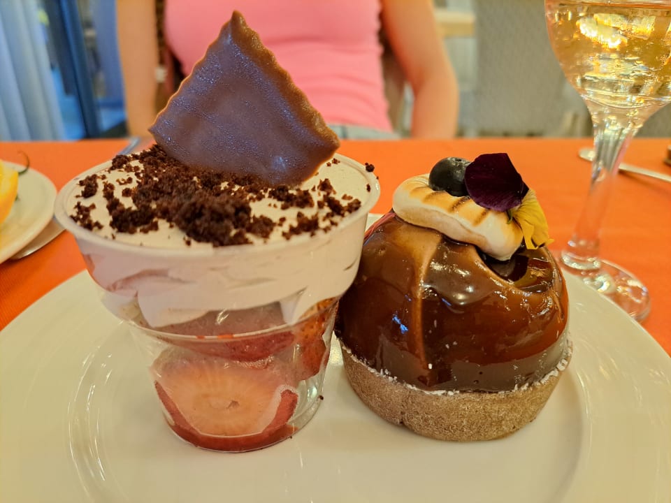 Gastro Royal Wings Hotel