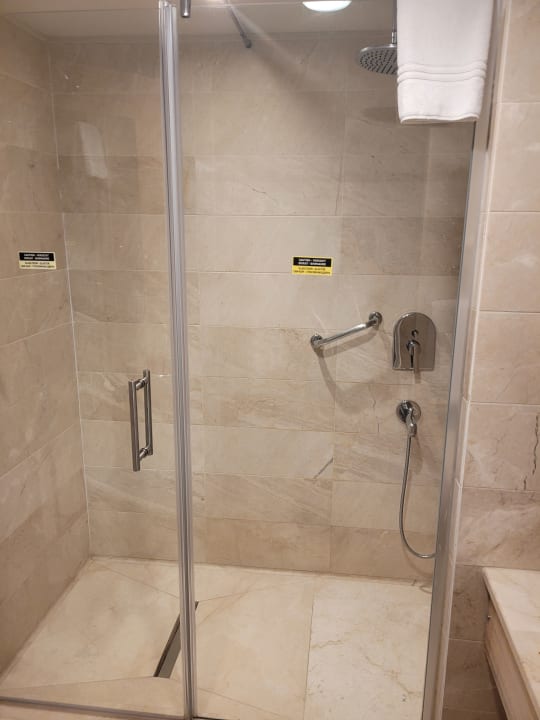 Zimmer Melas Resort Hotel