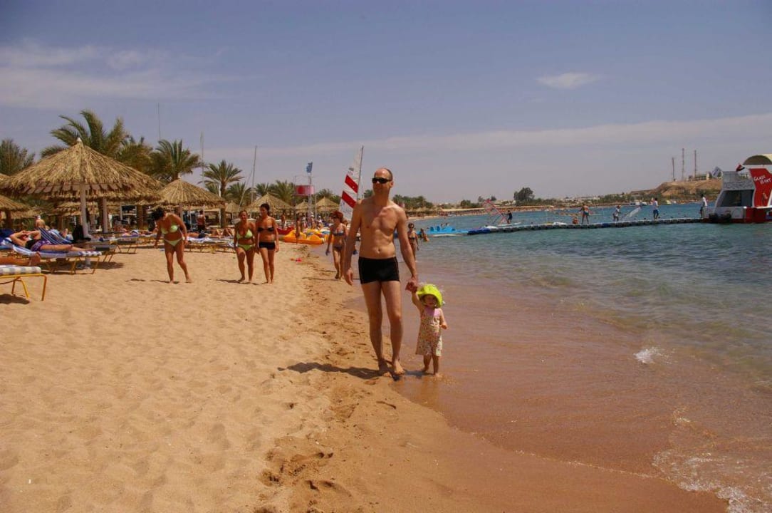 Am Strand JAZ Fayrouz