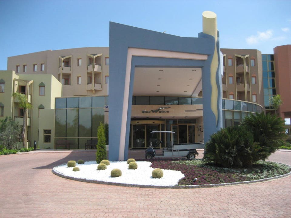 Aankomstplaats voor het hotel Blue Waters Club