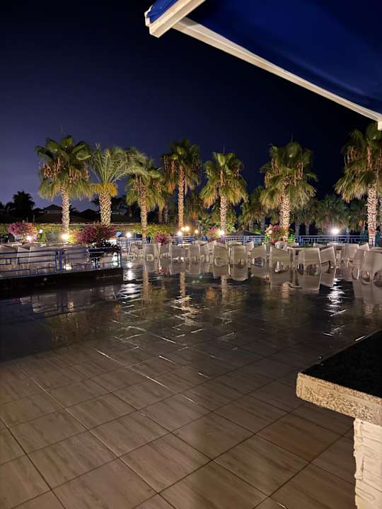 Pool Hotel Turan Prince