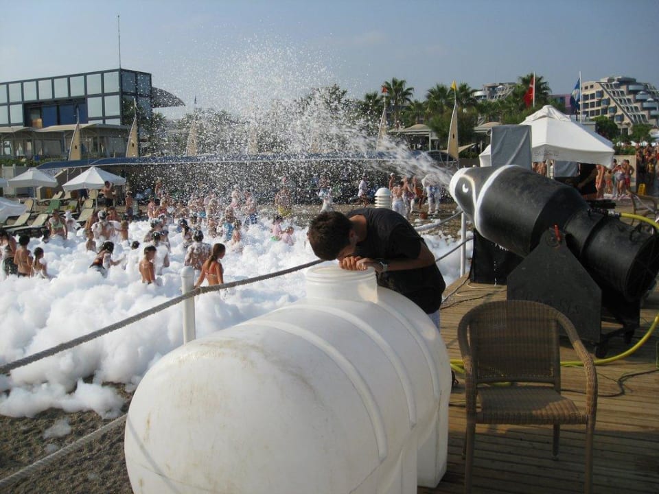 Schaumparty Susesi Luxury Resort