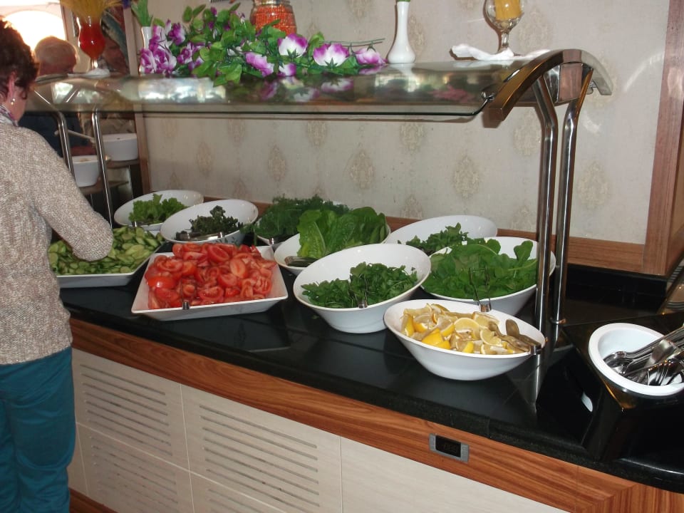 Reichhaltiges Frühstück in der Nebensaison Annabella Diamond Hotel & Spa