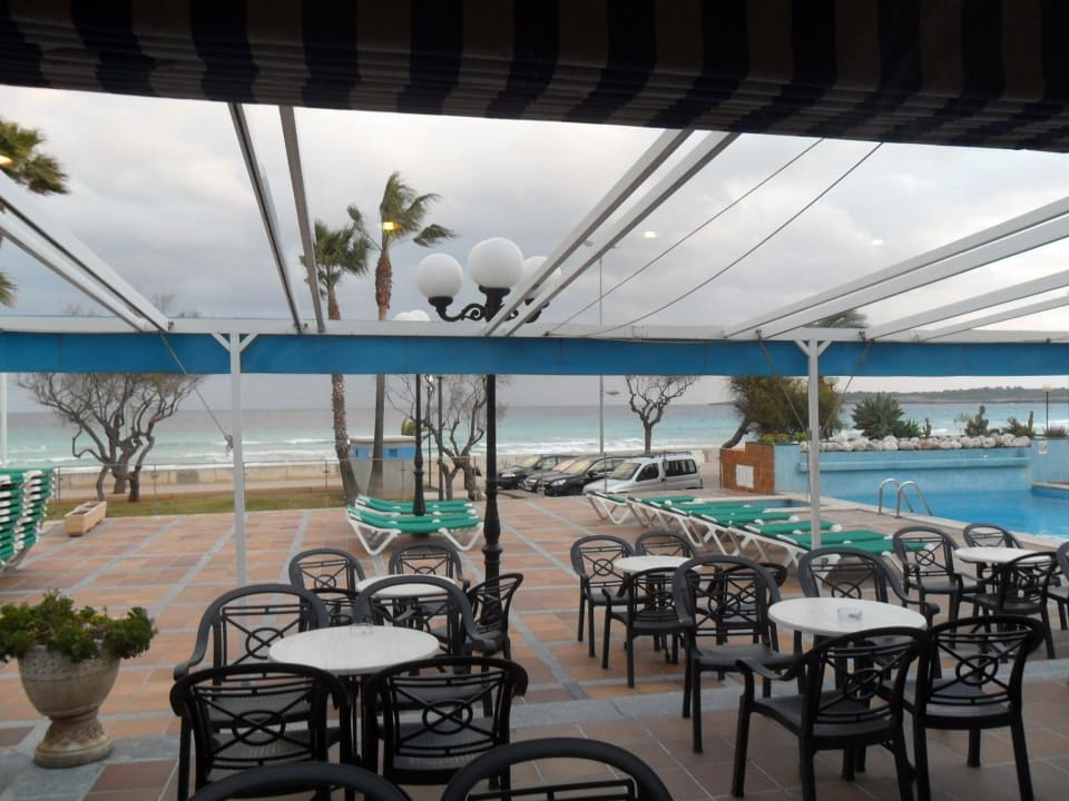 Terrasse mit Blick zum Meer BLUESEA Anba Romani