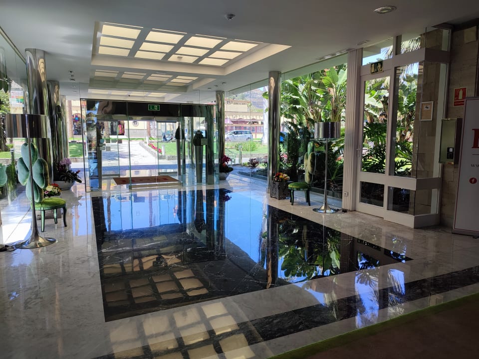 Lobby Bull Costa Canaria & Spa - Adults only