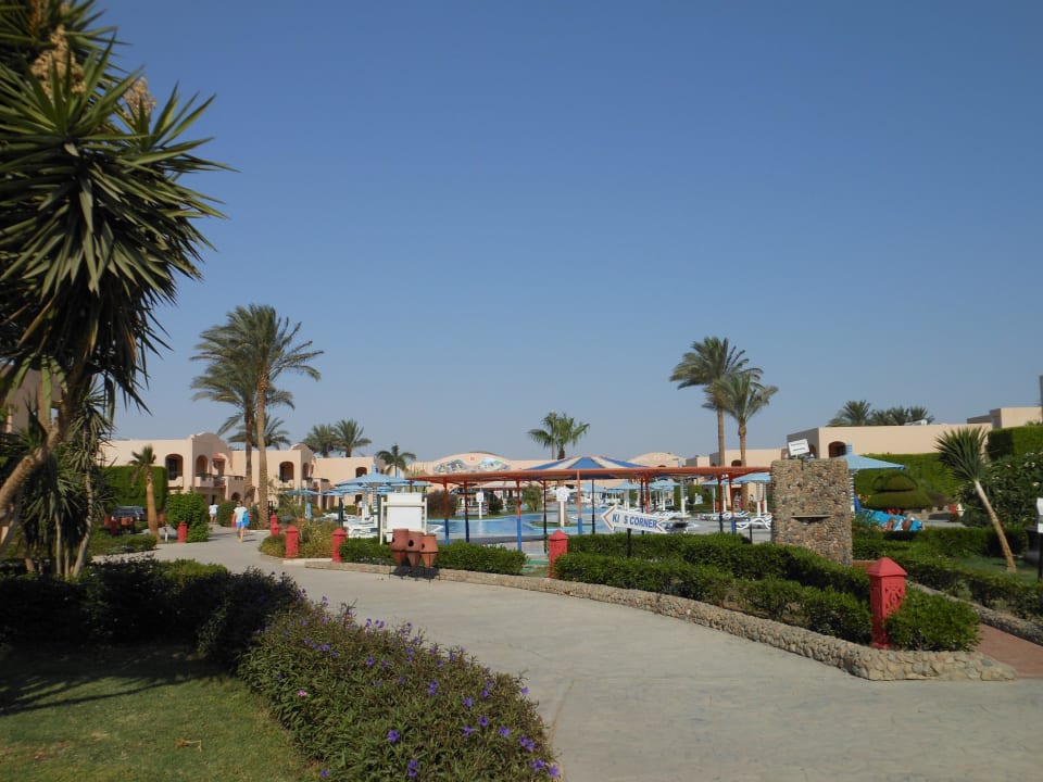 Blick zum pool Ali Baba Palace Resort