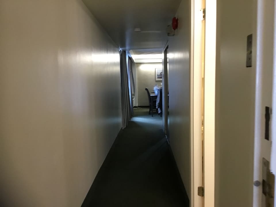 Zimmer The Business Inn