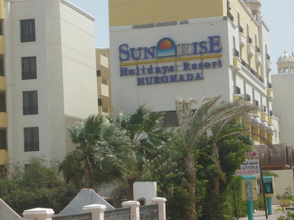 Вид отеля дневной SUNRISE Holidays Resort (Adults Only)