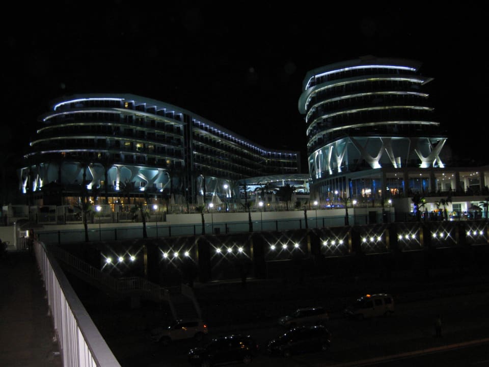 Blick von der Überführung Vikingen Infinity Resort & Spa