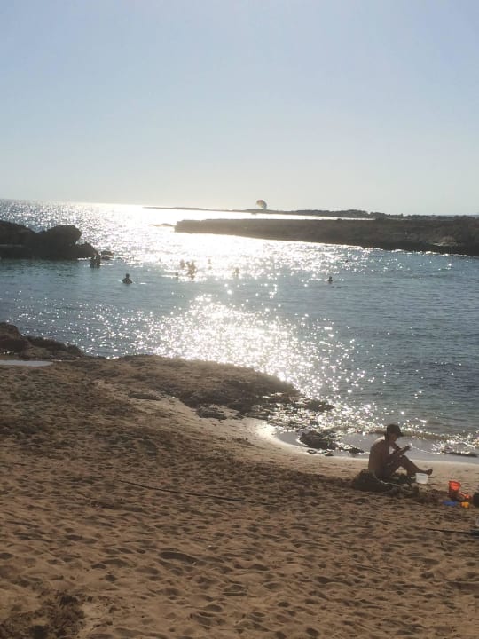 Strandabschnitt Adams Beach Hotel