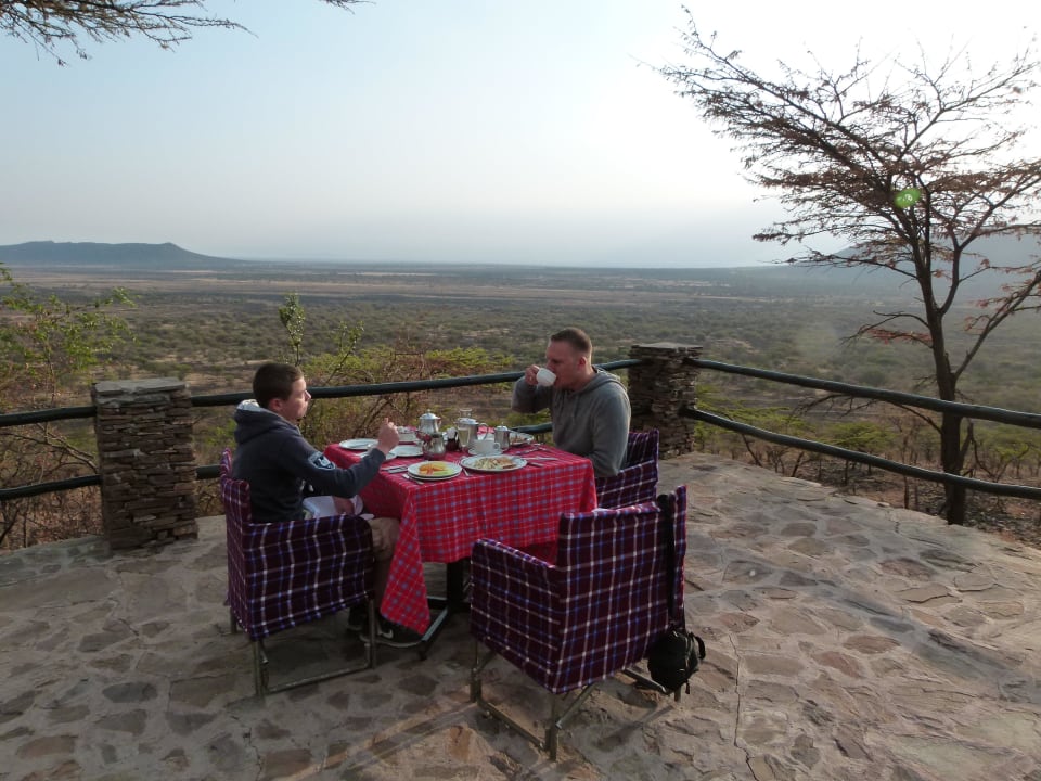 Viewpoint breakfast Serengeti Serena Safari Lodge