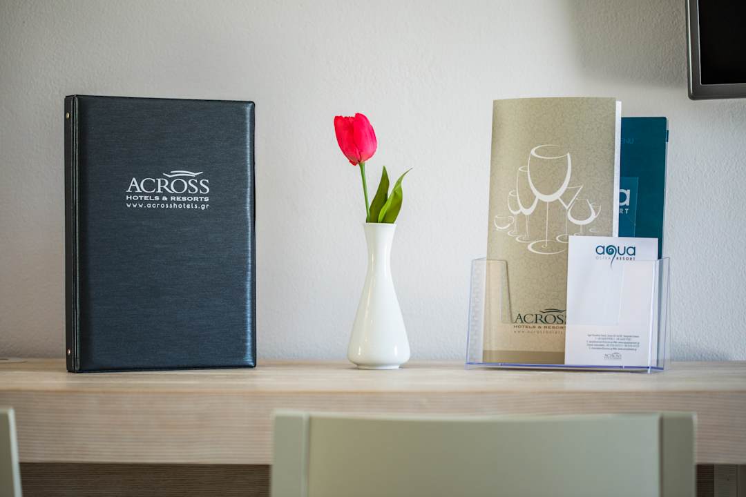 Zimmer Aqua Oliva Resort - Across Hotels & Resorts