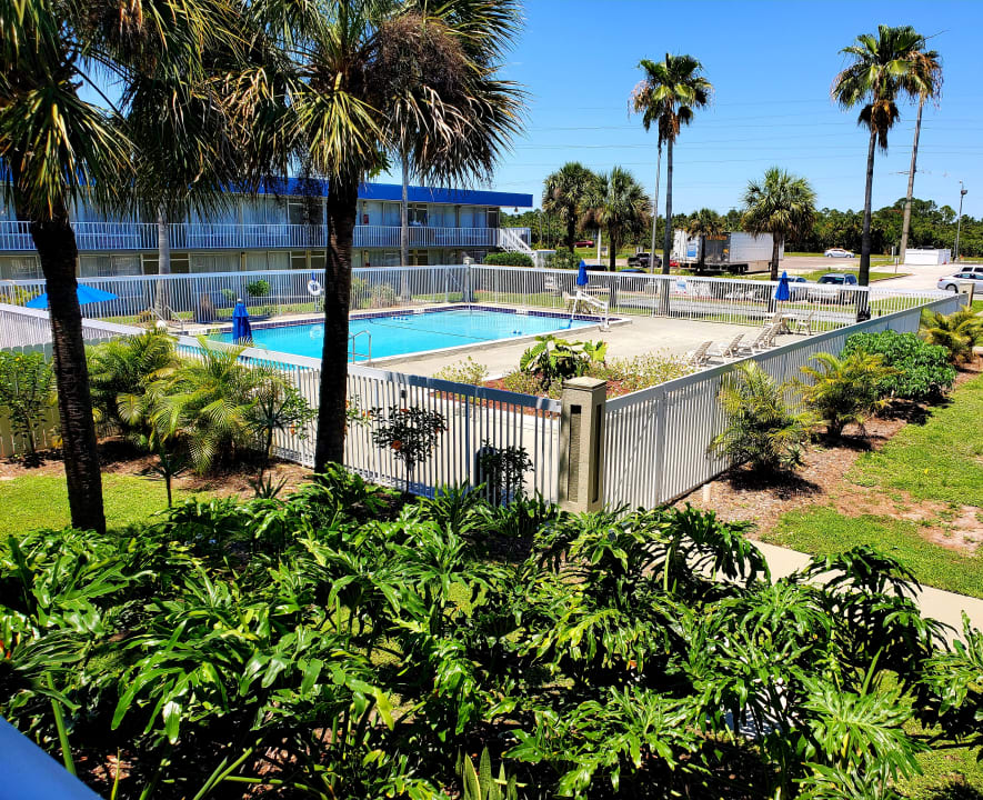 Pool Hotel Days Inn Kennedy Space Center