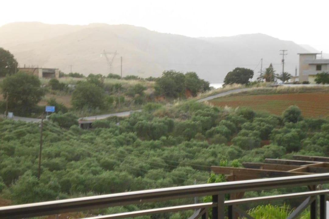 Blick aus der Eingangstür Pinelopi Apartments