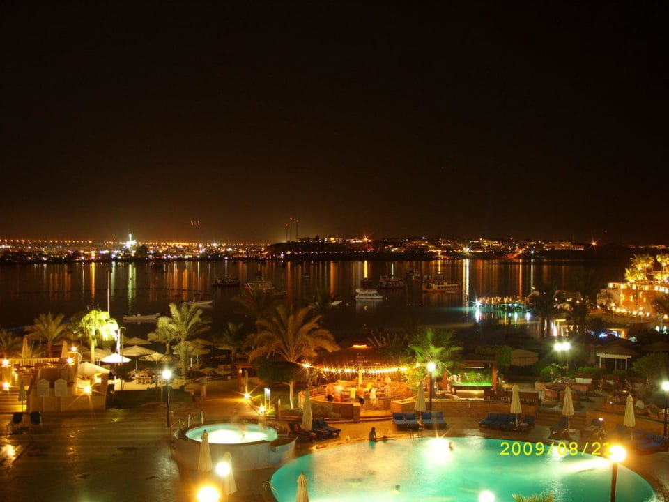 Widok na basen Helnan Marina Sharm Hotel