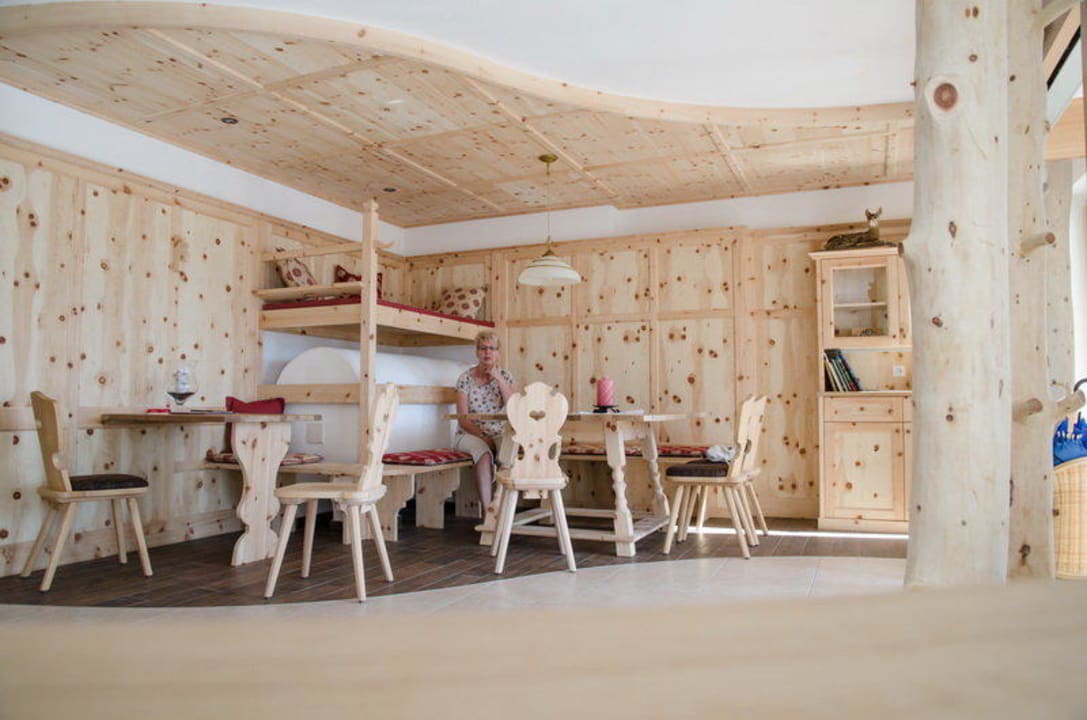 Entspannung im Foyer Der Brunnerhof