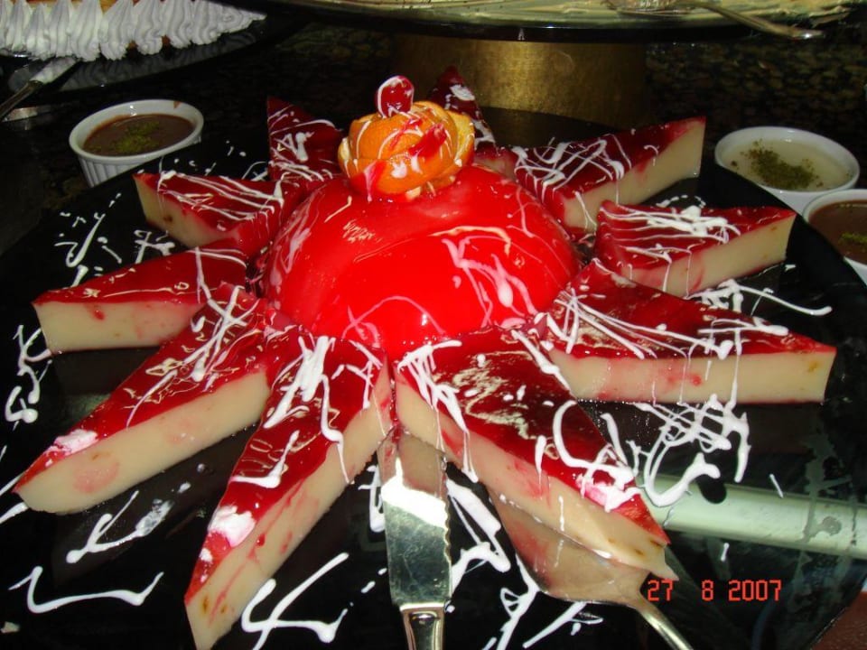 Abendessen im Restaurant, Kuchenbuffet Crystal Prestige Pearl Collection