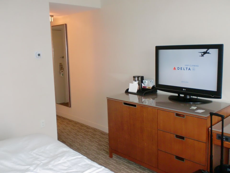 TV Westin Washington Dulles Airport