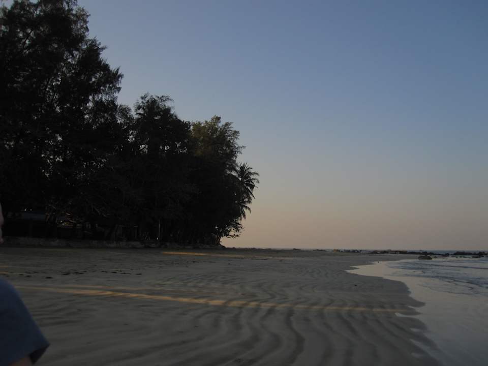 Joggen beim Sonnenaufgang Hotel Amazing Ngapali Resort