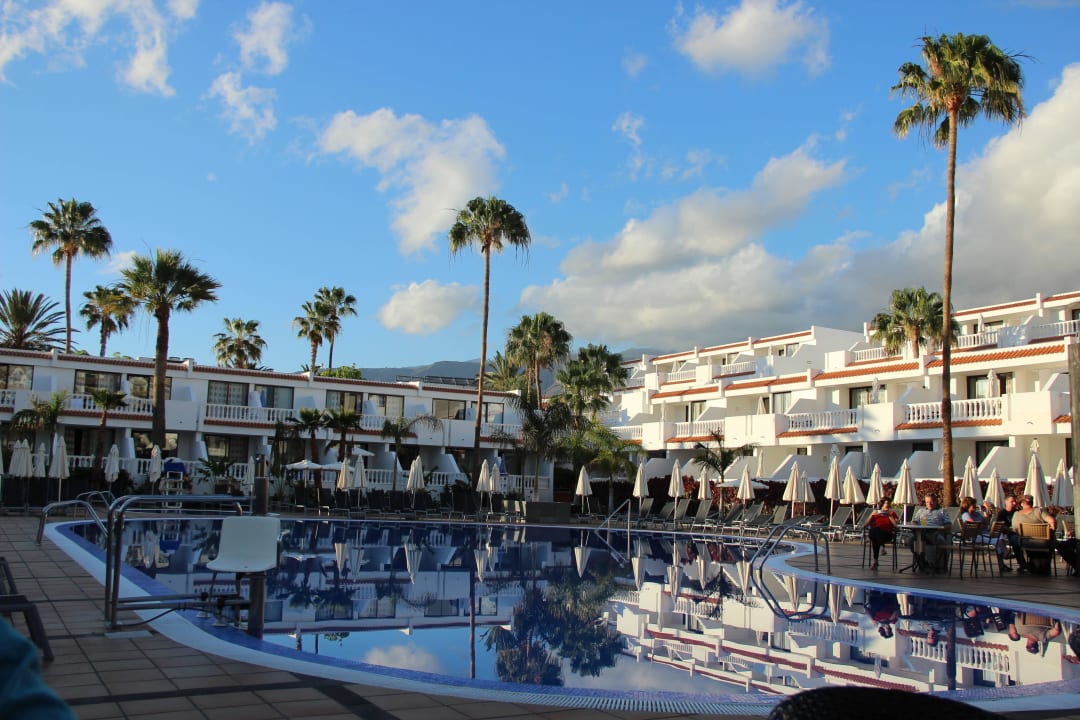 Kleiner Pool , nicht tief so das man überall stehe allsun Hotel Los Hibiscos
