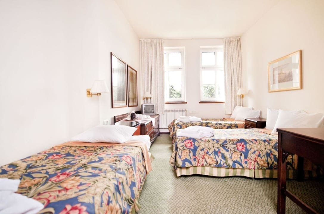 Pokój trzyosobowy Triple room Aparthotel Miodosytnia