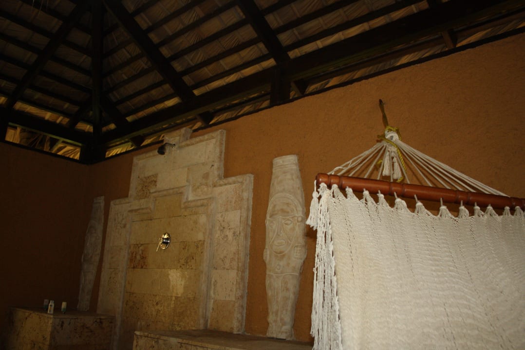 Dusche und Hängematte im Garten Grand Palladium Select Bávaro Resort & Spa