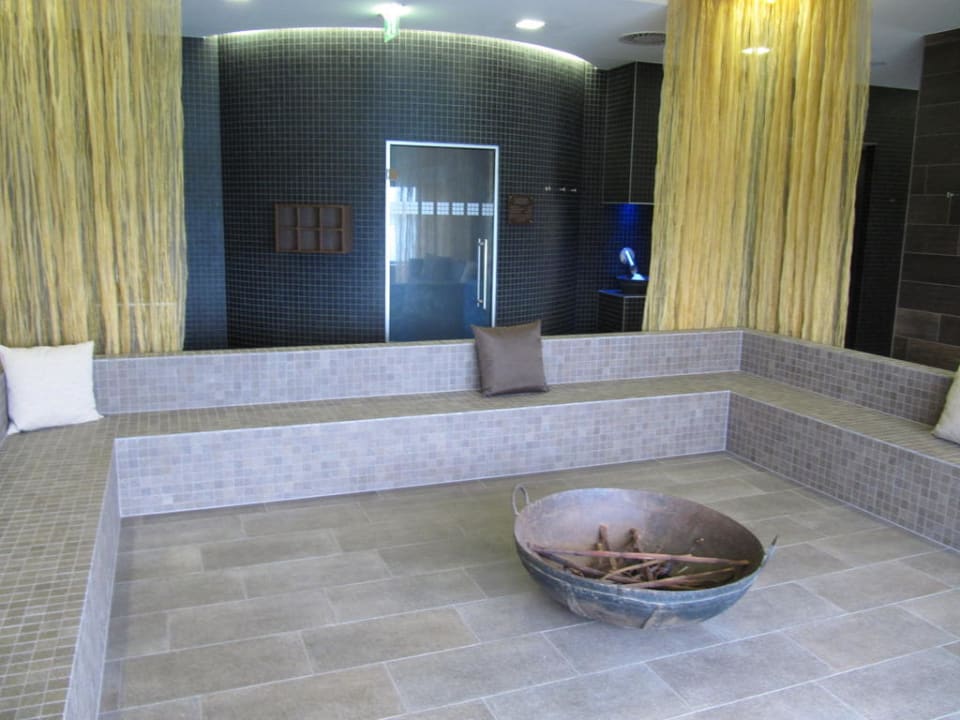 Hoteleigener Wellnessbereich St. Martins Therme & Lodge Hotel